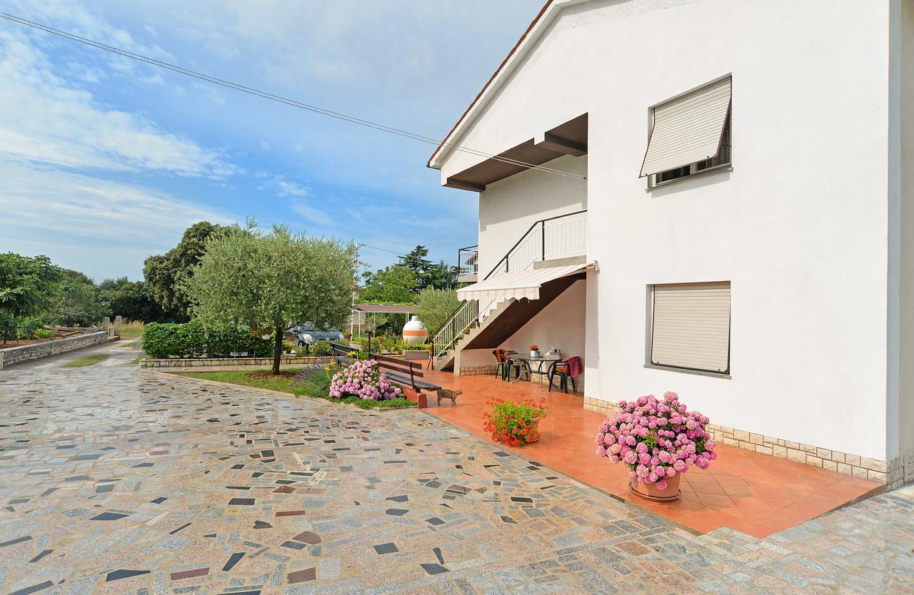 Apartment & Room Tanja 1552 Pula Exterior photo